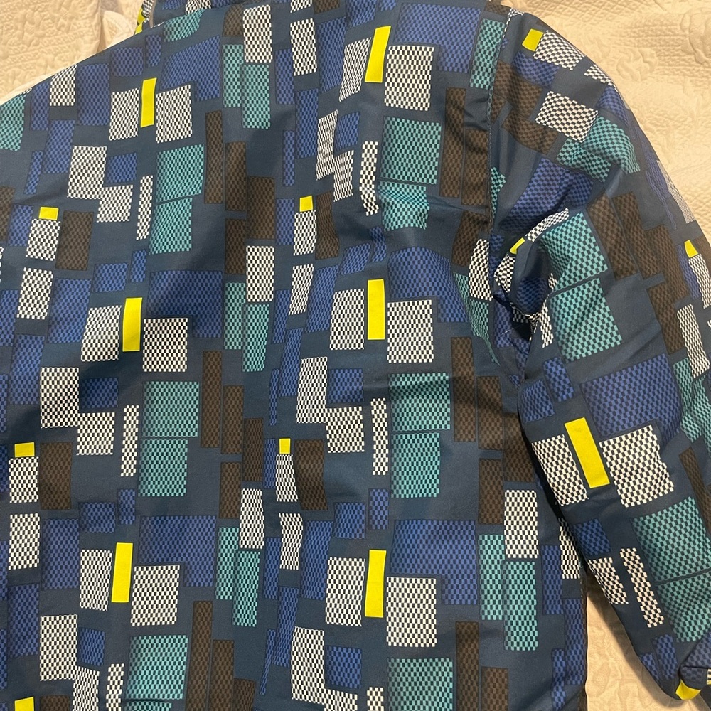Geometric Patterned Jacket - Picture 12 of 12